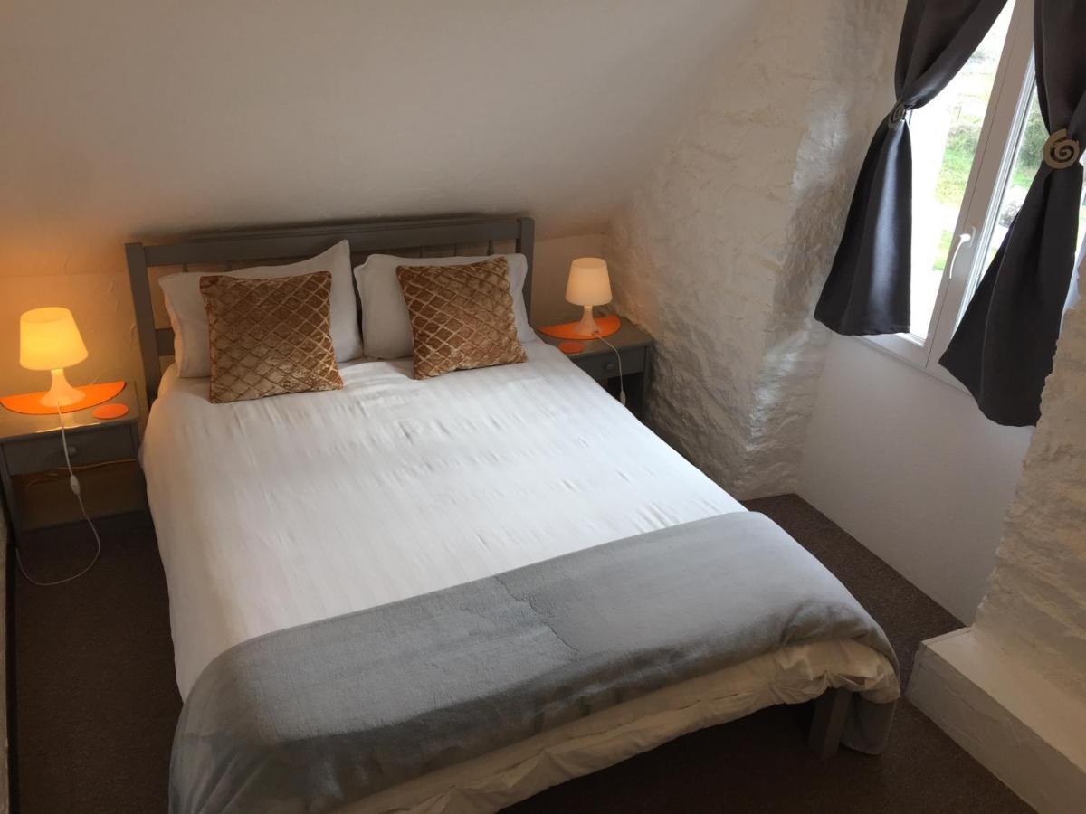 Au Bon Accueil Bed and Breakfast Saint-Marcan Eksteriør billede