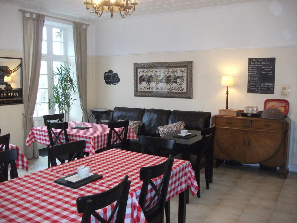 Au Bon Accueil Bed and Breakfast Saint-Marcan Eksteriør billede