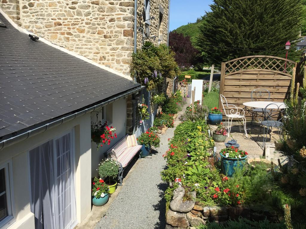 Au Bon Accueil Bed and Breakfast Saint-Marcan Eksteriør billede