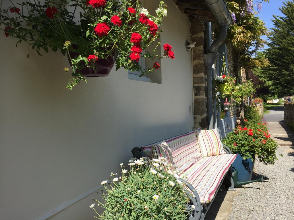Au Bon Accueil Bed and Breakfast Saint-Marcan Eksteriør billede
