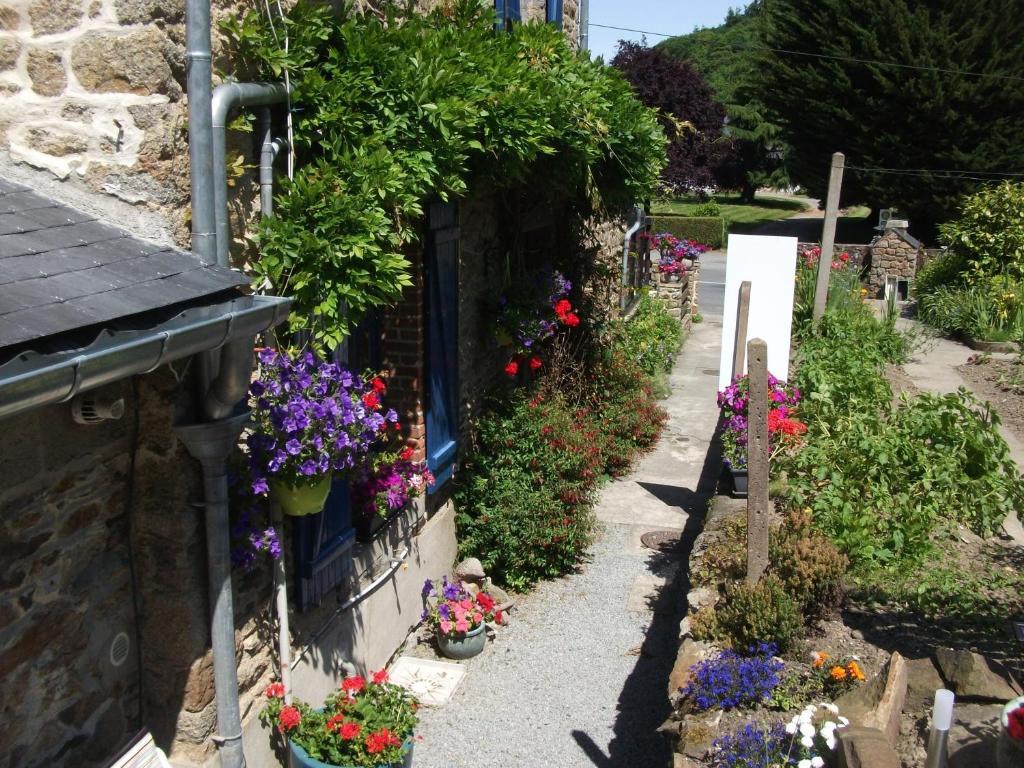 Au Bon Accueil Bed and Breakfast Saint-Marcan Eksteriør billede
