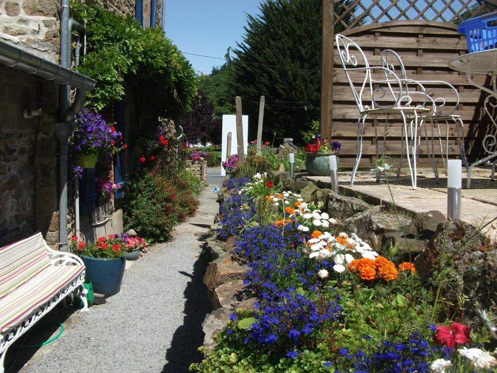 Au Bon Accueil Bed and Breakfast Saint-Marcan Eksteriør billede